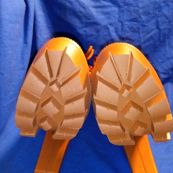 AZALEA WANG I GOT THE SAUCE CHUNKY HEEL BOOTIE IN BROWN  ( BRAND NEW !!!! ) - Picture 8 of 9